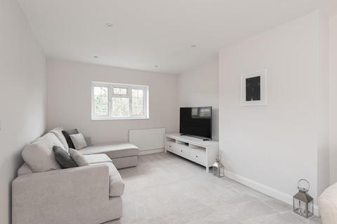 14 Worcester Park Road, Worcester Park, KT4 7QD