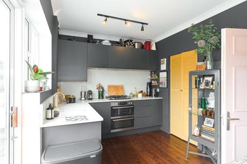 10 Boscombe Road, Worcester Park, KT4 8PL