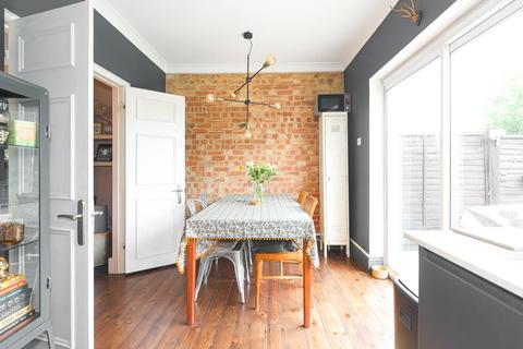 10 Boscombe Road, Worcester Park, KT4 8PL