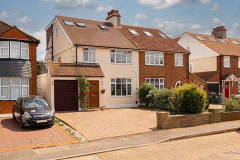 20 The Mount, Worcester Park, KT4 8UD