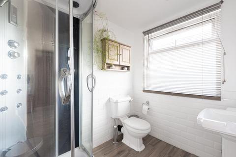 20 The Mount, Worcester Park, KT4 8UD