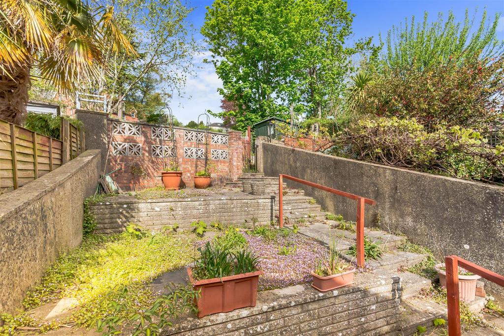 Talbot Terrace, Lewes 2 bed house £375,000