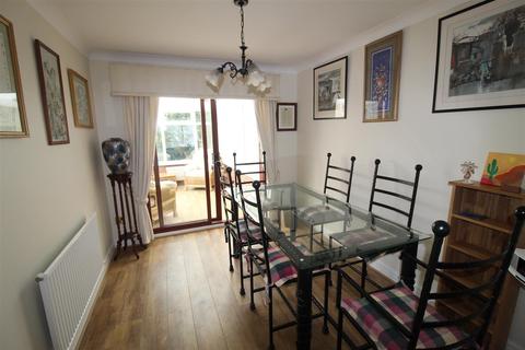 4 Brooklands, Horwich, Bolton, BL6 5RW