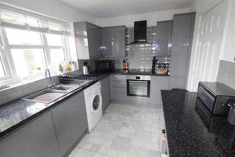 4 Brooklands, Horwich, Bolton, BL6 5RW