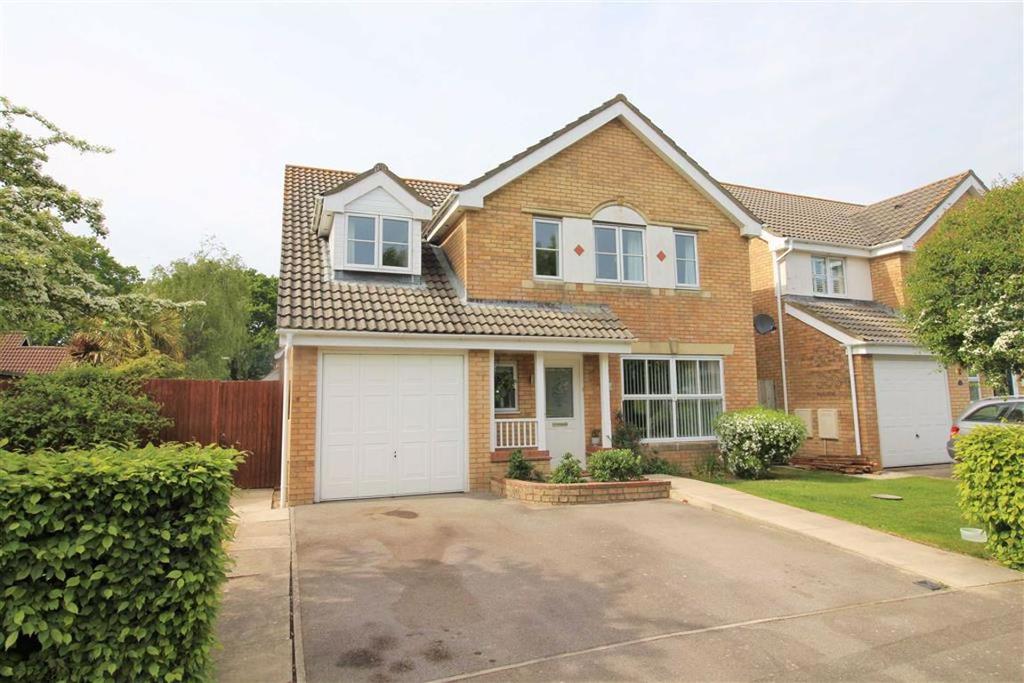 Earlswood Park, New Milton, Hampshire 5 bed detached house £675,000