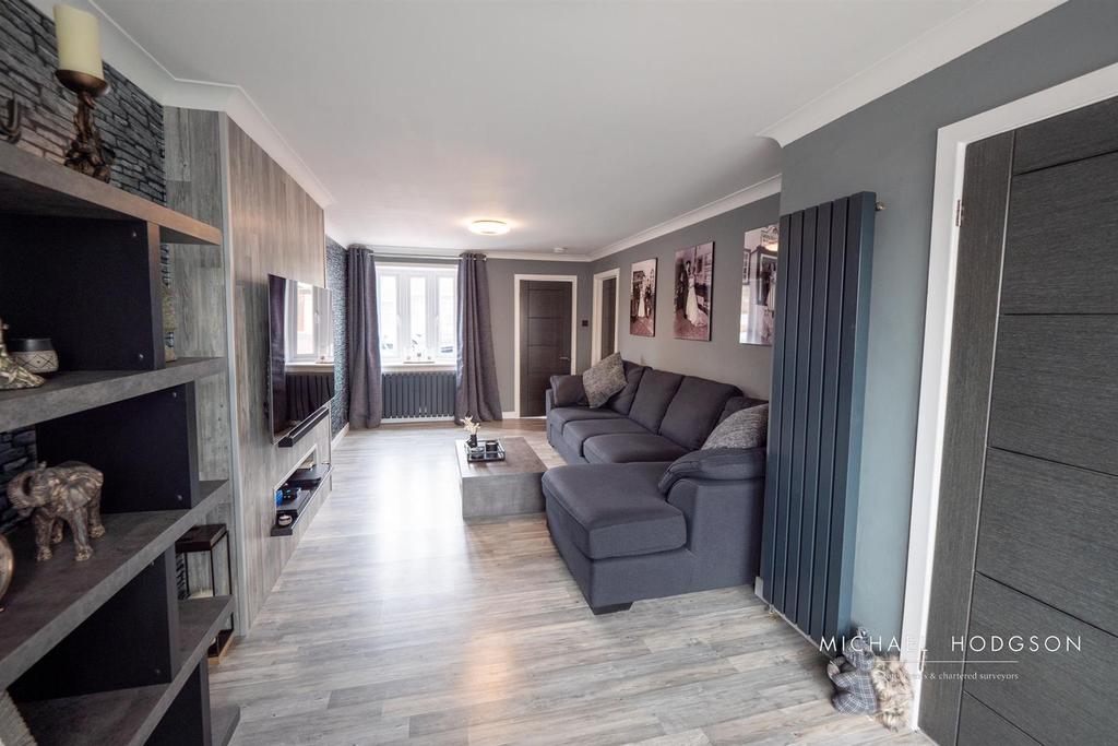 Trevarren Drive, Leechmere, Sunderland 3 bed semidetached house £179,950