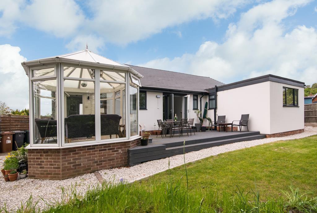 Foxhill Road, Burton Joyce 4 bed detached bungalow £465,000