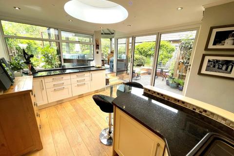 17 Coldstream Lane, Hardingstone, Northampton, NN4 6DB