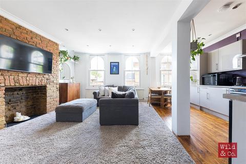21c Brookfield Road, Hackney, London, E9 5AH