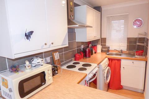 5 Armoury Drive, Gravesend, DA12 1LZ