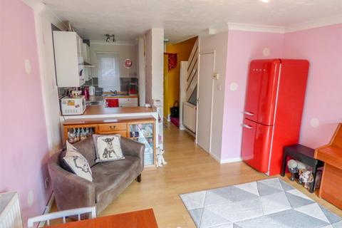5 Armoury Drive, Gravesend, DA12 1LZ
