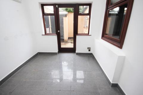 31 The Cliff, Seaton Carew, Hartlepool, TS25 1AU