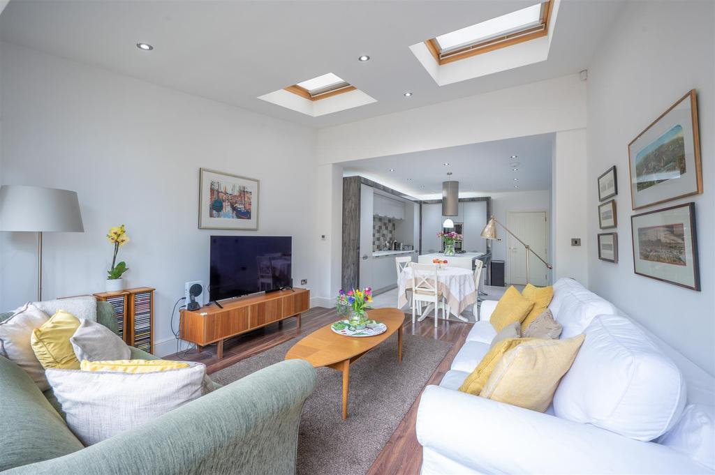 Lonsdale Road, Harborne, Birmingham 4 bed semidetached house £695,000