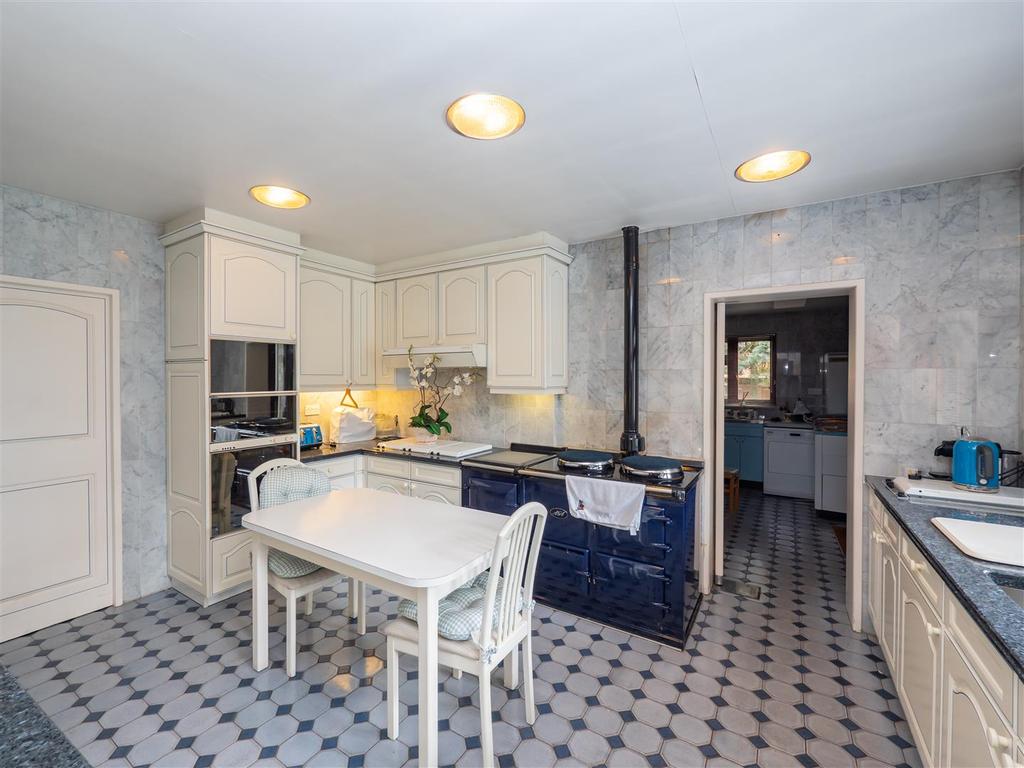 Kitchen.jpg