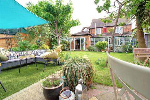 30 Churchill Road, Gloucester, GL1 5BS