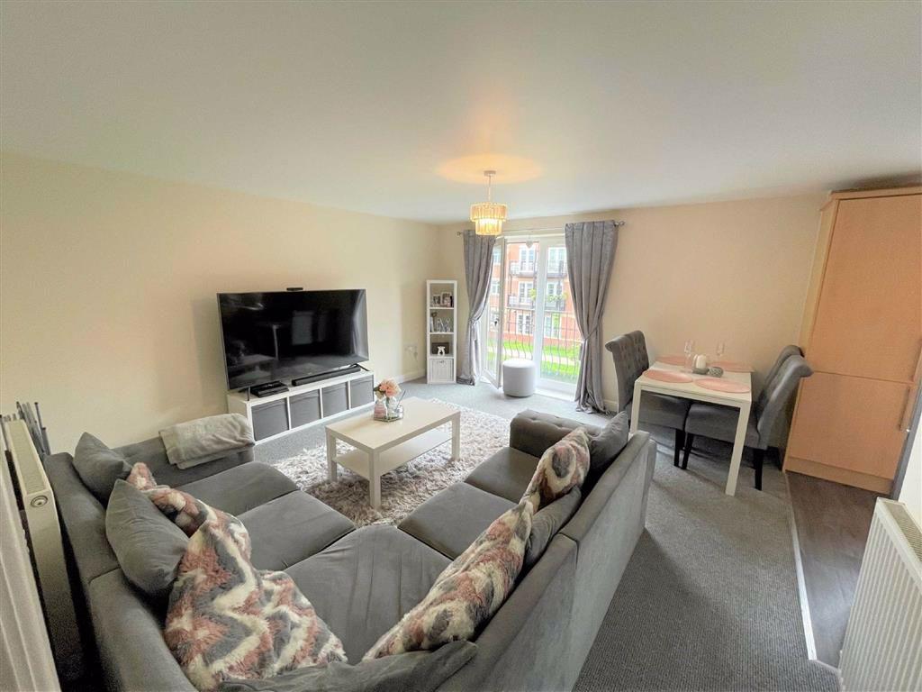 Stott Wharf, Leigh, Lancashire 2 bed flat £110,000