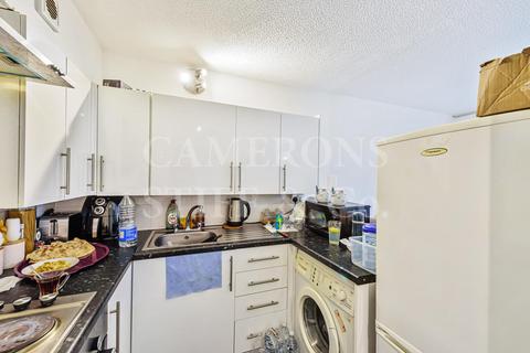 27 Rusper Close, London, NW2 6QS
