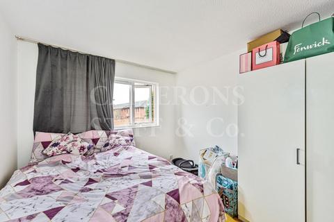 27 Rusper Close, London, NW2 6QS