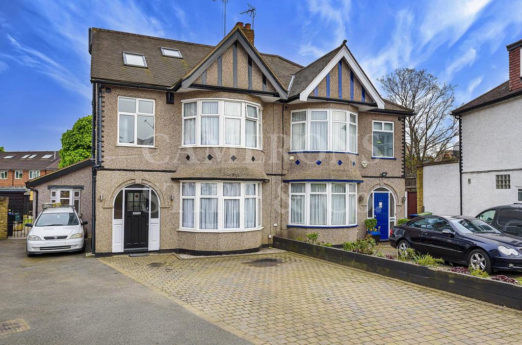 Lennox Gardens, London 4 bed semidetached house for sale £950,000