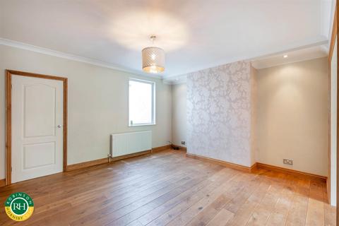 98 Tickhill Road, Doncaster, DN4 8QQ