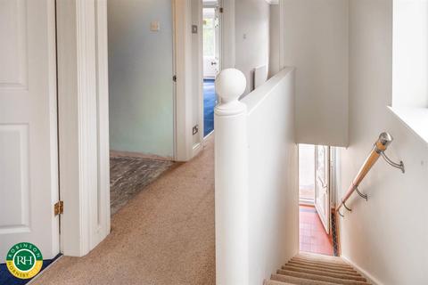 98 Tickhill Road, Doncaster, DN4 8QQ