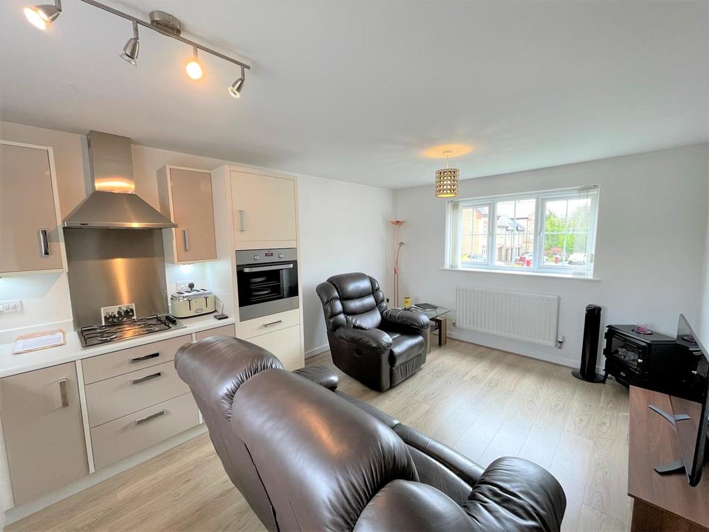Edward Drive, Clitheroe, Ribble Valley 2 bed apartment £140,000