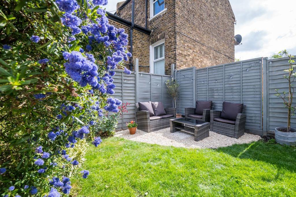 Howbury Road-9.jpg
