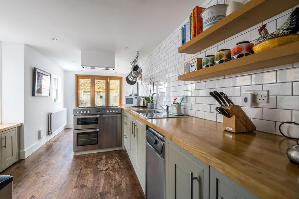 59 Howbury Road-25.jpg