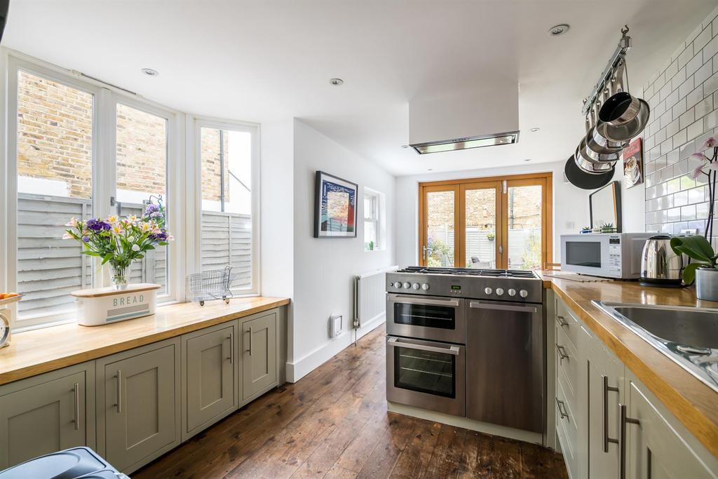 59 Howbury Road-26.jpg