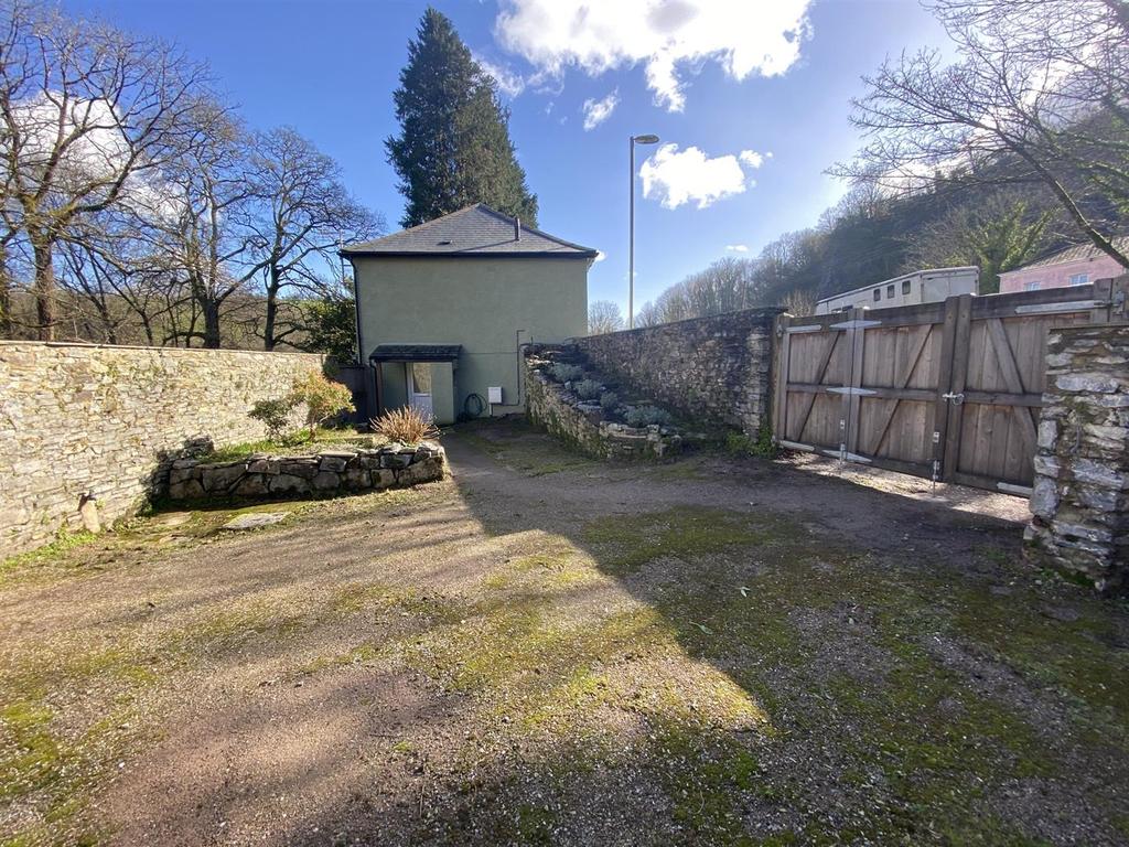 Parking and garden
