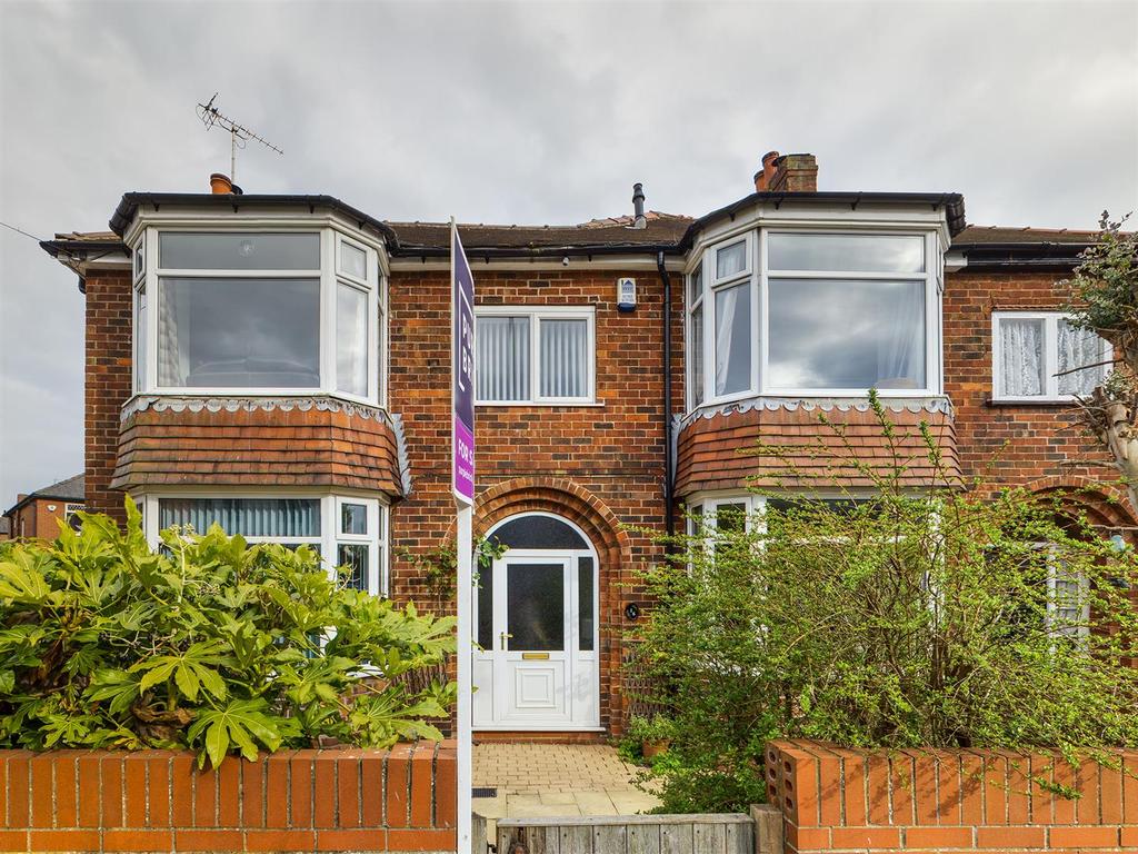 Eighth Avenue, Bridlington 3 bed semidetached house £280,000