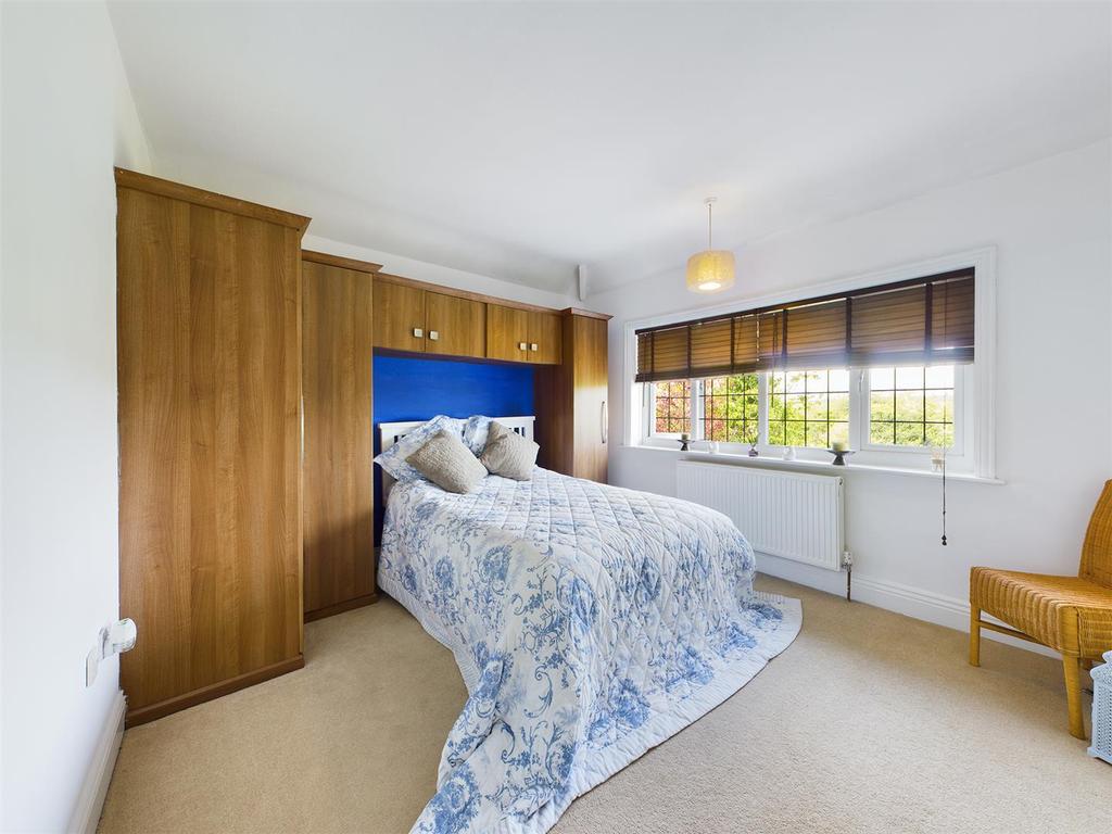 Bedroom: