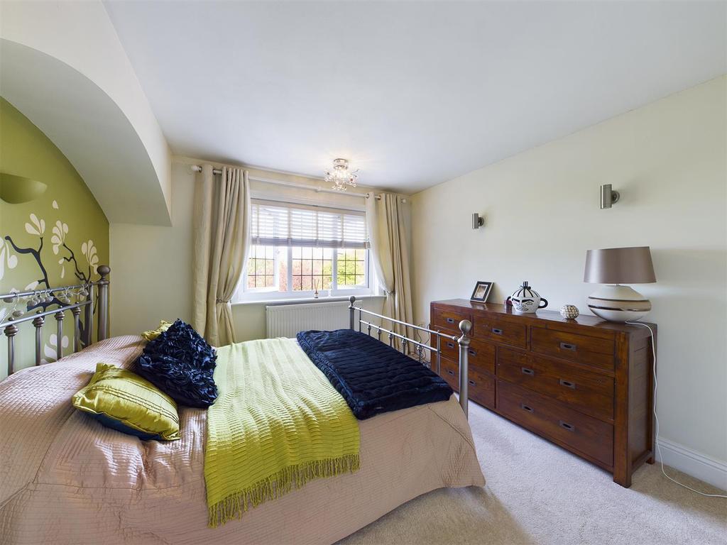Bedroom: