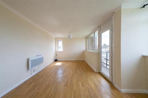 2 bedroom flat to rent - ALL SAINTS ROAD, WARWICK CV34 5NP