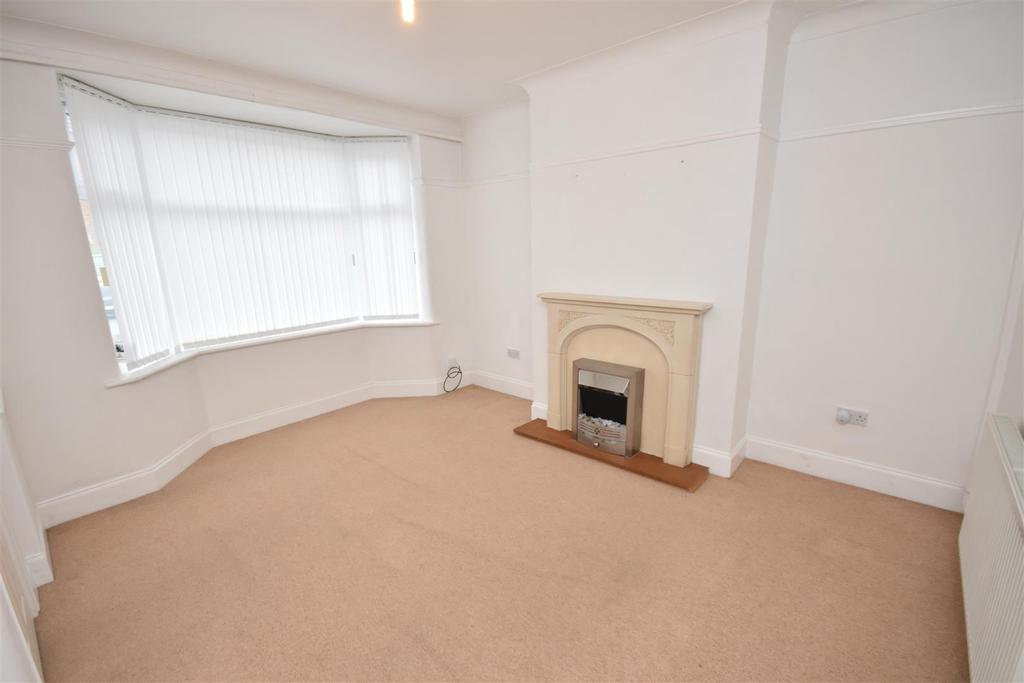 New Ferry Road, New Ferry 3 bed terraced house £650 pcm (£150 pw)