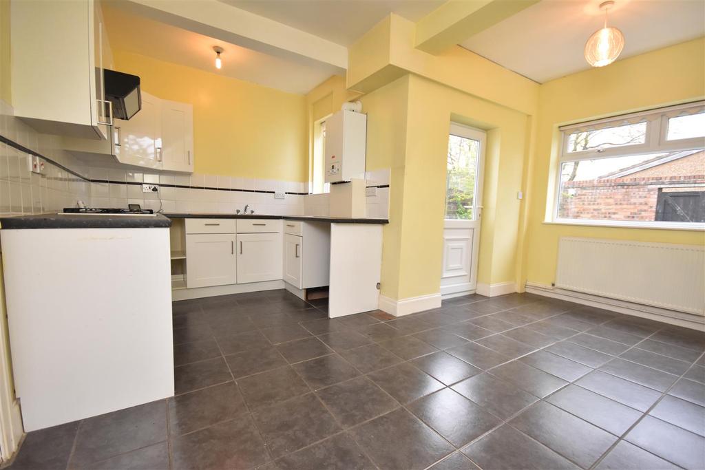 New Ferry Road, New Ferry 3 bed terraced house £650 pcm (£150 pw)