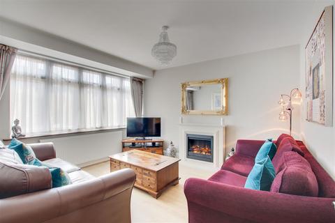 32 Woodgrange Avenue, Enfield, EN1 1EW