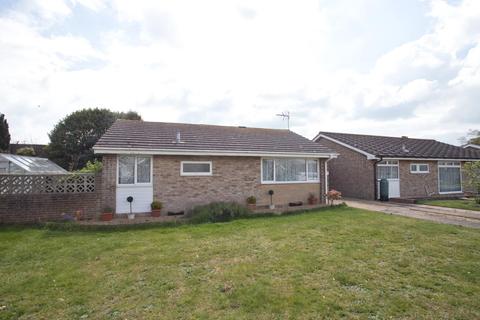 2 bedroom detached bungalow for sale - Southernwood Rise, Folkestone