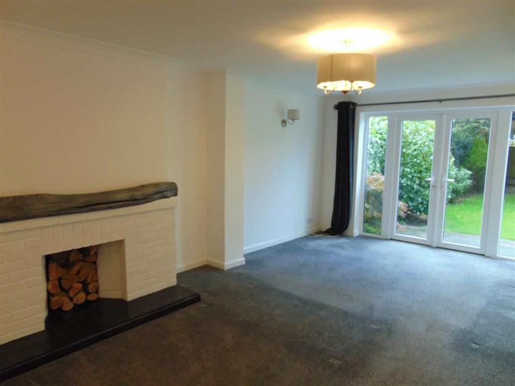 Richard Cooper Road, Shenstone 3 bed semidetached house £1,495 pcm