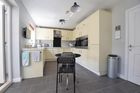 9 Blacksmiths Avenue, Barleythorpe, Oakham, LE15 7TD