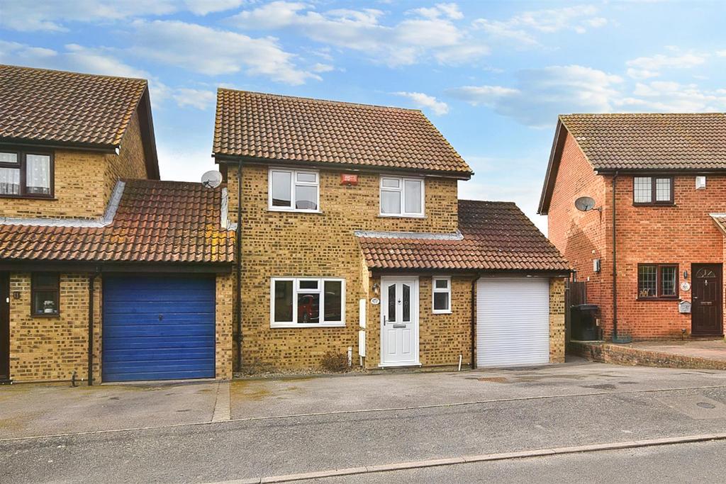 Stevens Road, Eccles 3 bed link detached house for sale £425,000