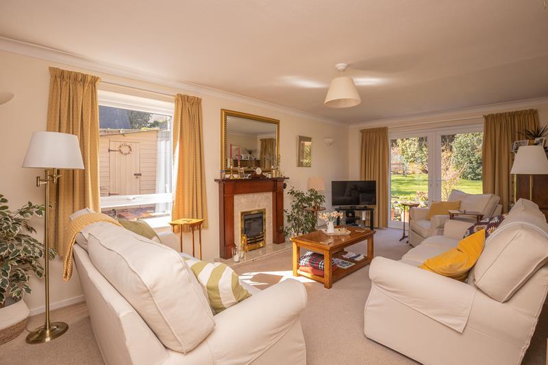 1 The Moorlands, Malvern, Worcestershire, WR14 4 bed detached house £