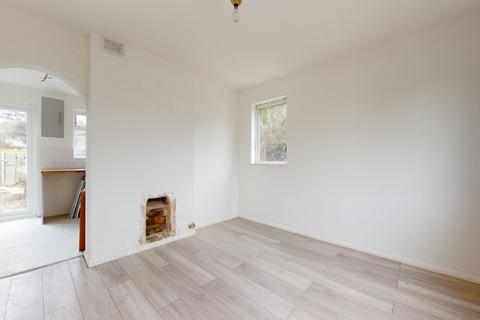 2 Elmerside Road, Beckenham, BR3 4AJ
