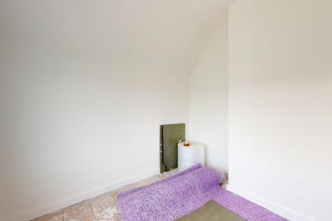 2 Elmerside Road, Beckenham, BR3 4AJ