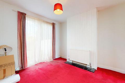 128 Gorseway, Romford, RM7 0SH
