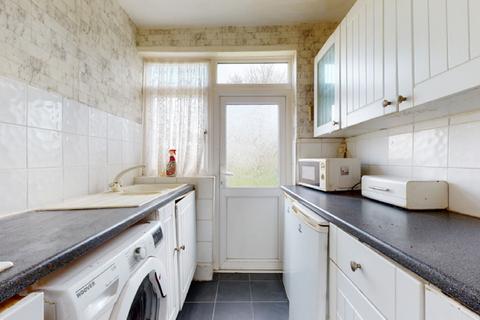 128 Gorseway, Romford, RM7 0SH