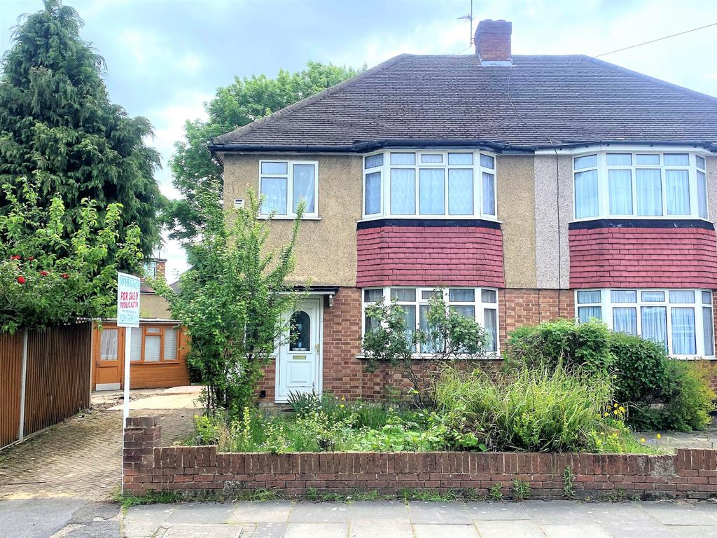 1 Clovelly Avenue, Ickenham... 3 bed house £325,000
