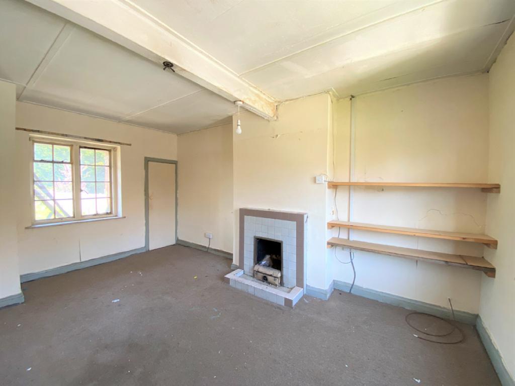 44 Brixham Road, Reading, Berkshire 3 bed end of terrace house £150,000