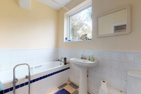 14 Chancelot Road, London, SE2 0NB