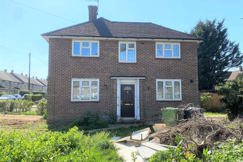 10 Barton Way, Borehamwood, WD6 1PH
